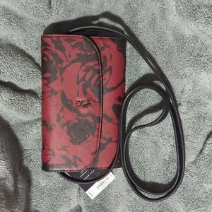 Crossbody purse - Simply Vera Vera Wang black with red/maroon flower print